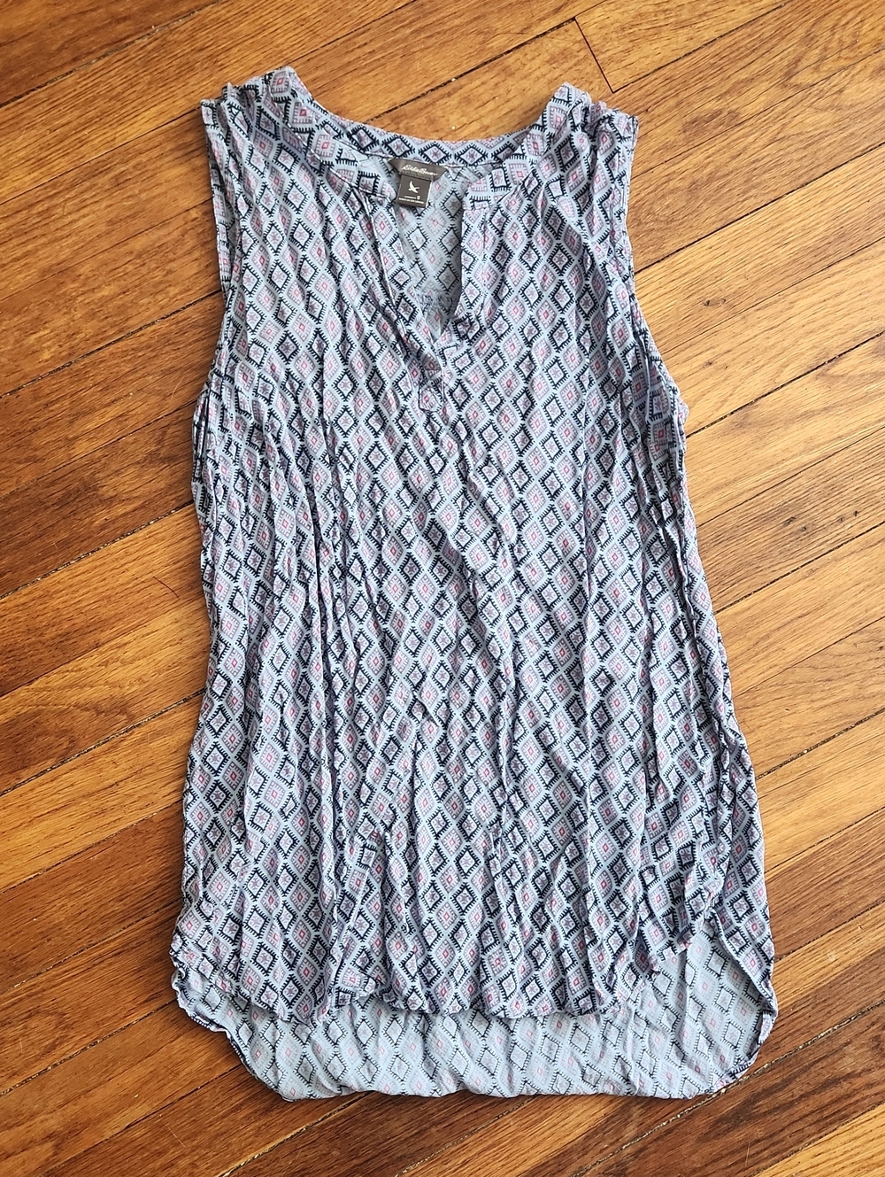 Eddie Bauer Patterned Split Neck Sleeveless Top